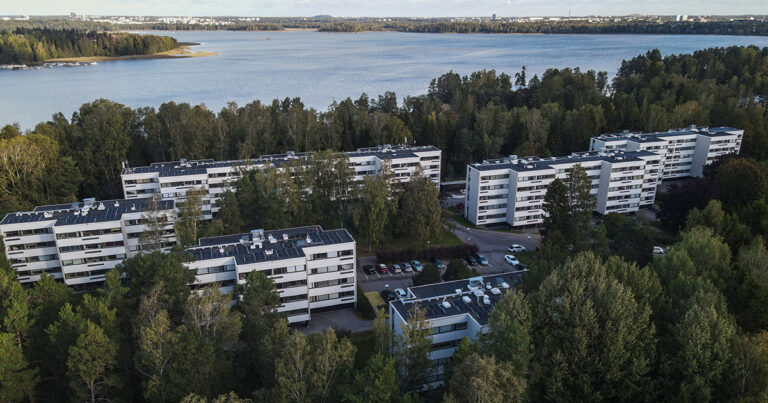 Kerrostaloyhtiö Helsingissä vaihtoi uusiutuvaan energiaan